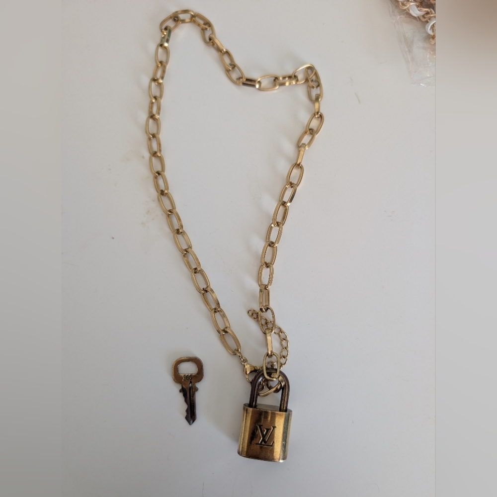 Louis Vuitton #306 Lock and Key